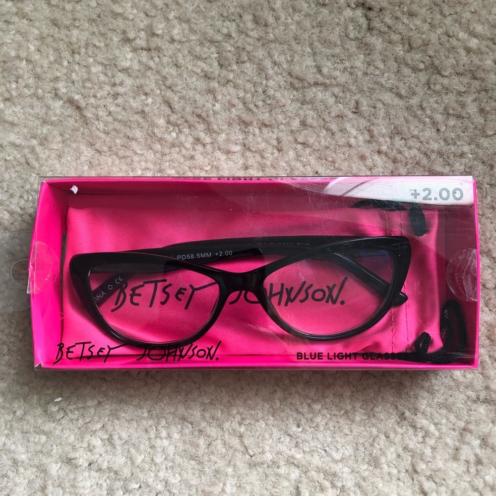 Betsey Johnson Cat Eyes glasses